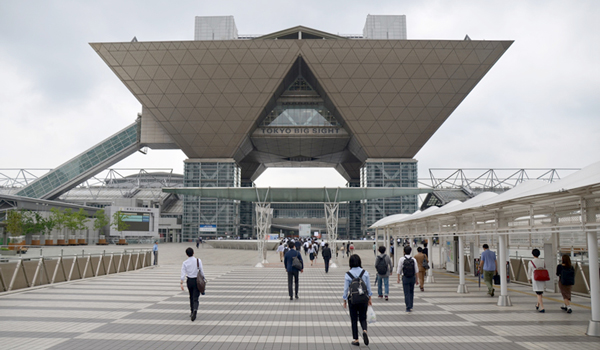 東京ビッグサイト正面入口