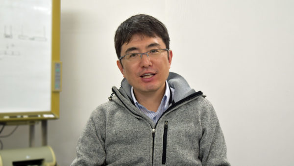 ディスプレイデバイスカンパニー　次世代技術開発統轄部　第2開発部 課長 菊池 哲郎