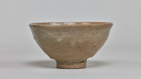 「大井戸茶碗 有楽井戸」(東京国立博物館所蔵の重要美術品)